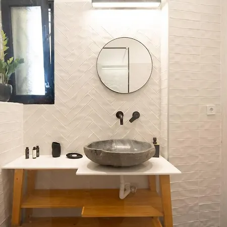 Apartment Prime Location Athens, Big Balcony